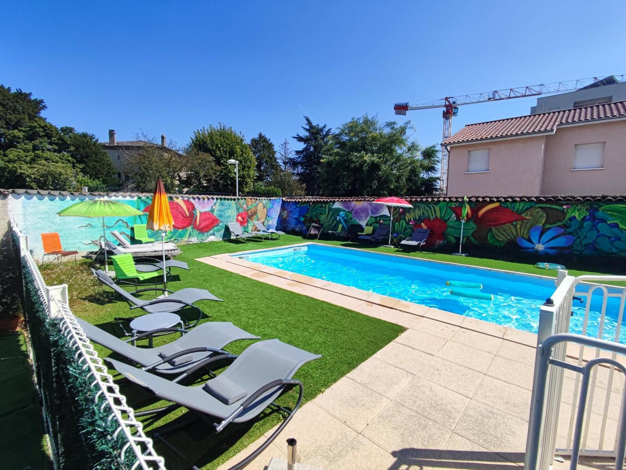 Hotel MOODz Pont-Eveque Zewnętrze zdjęcie