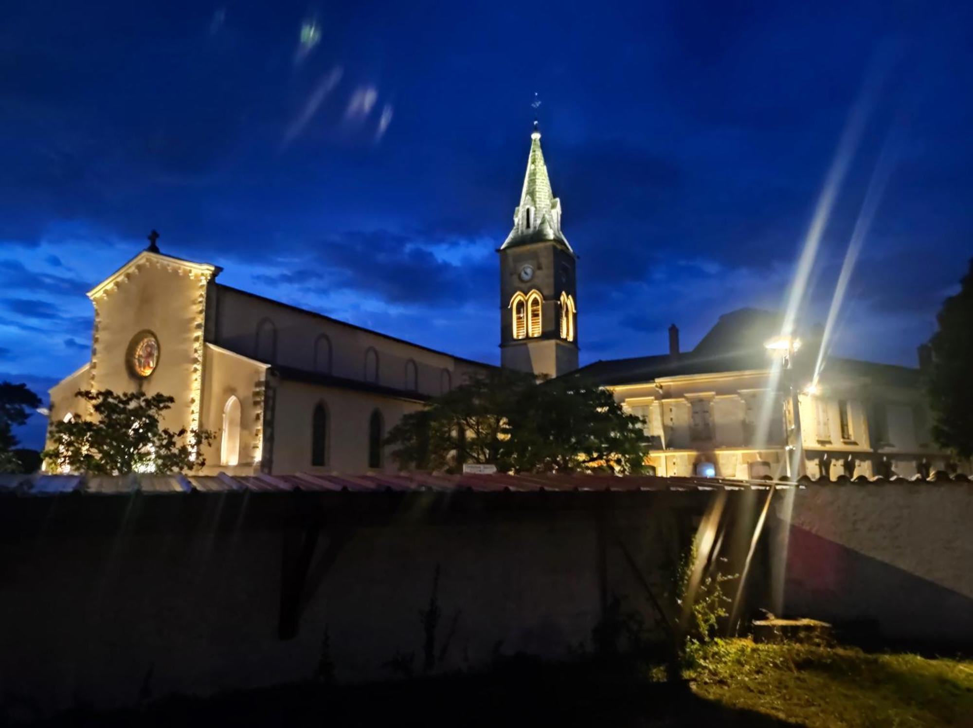 Hotel MOODz Pont-Eveque Zewnętrze zdjęcie