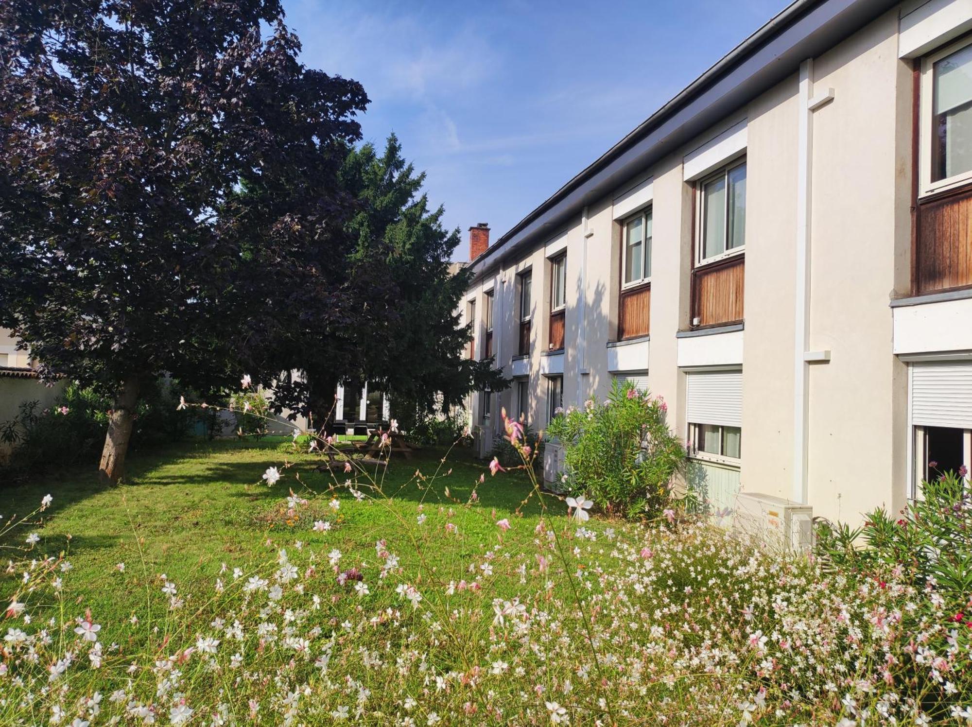 Hotel MOODz Pont-Eveque Zewnętrze zdjęcie