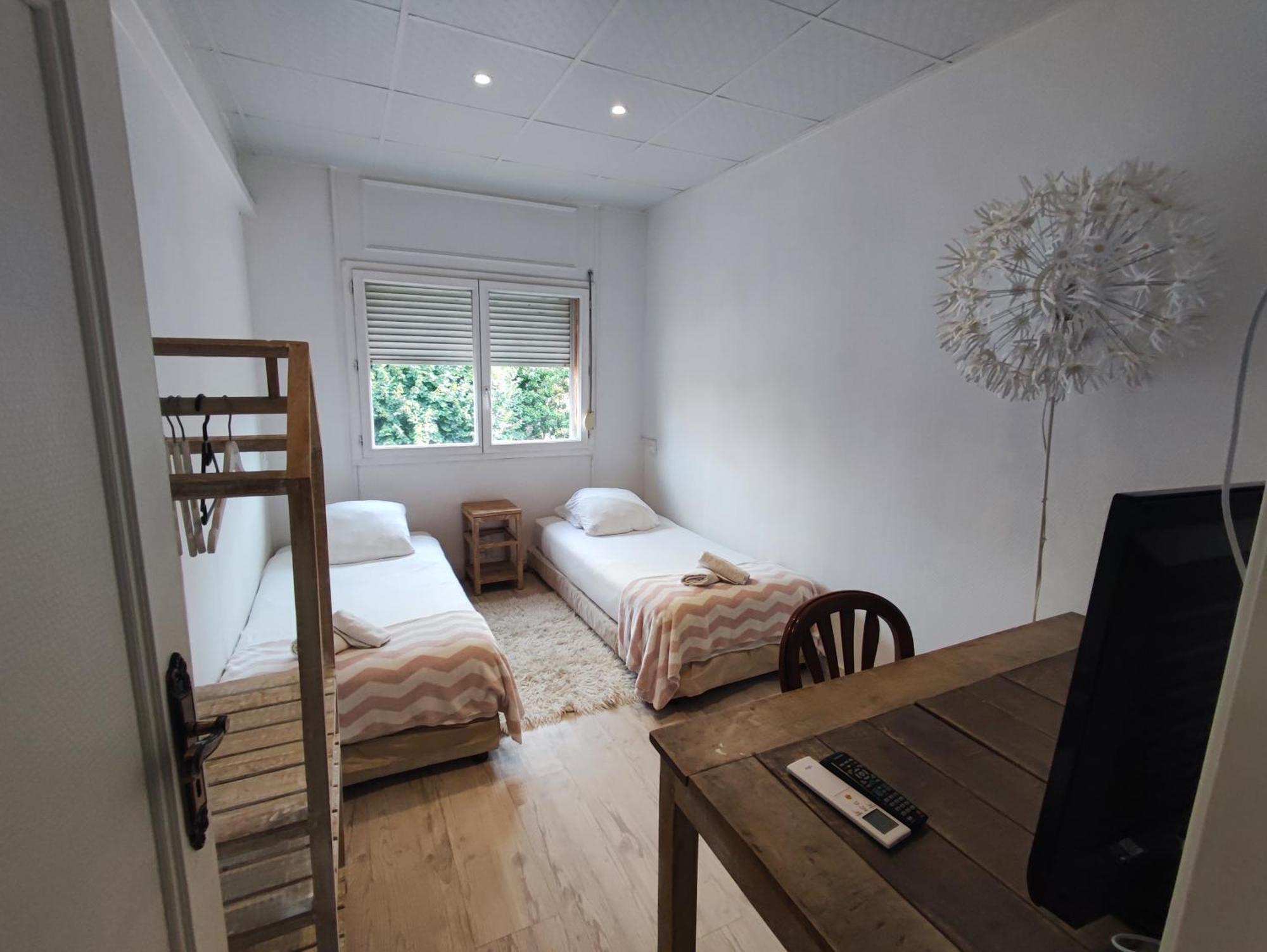 Hotel MOODz Pont-Eveque Zewnętrze zdjęcie