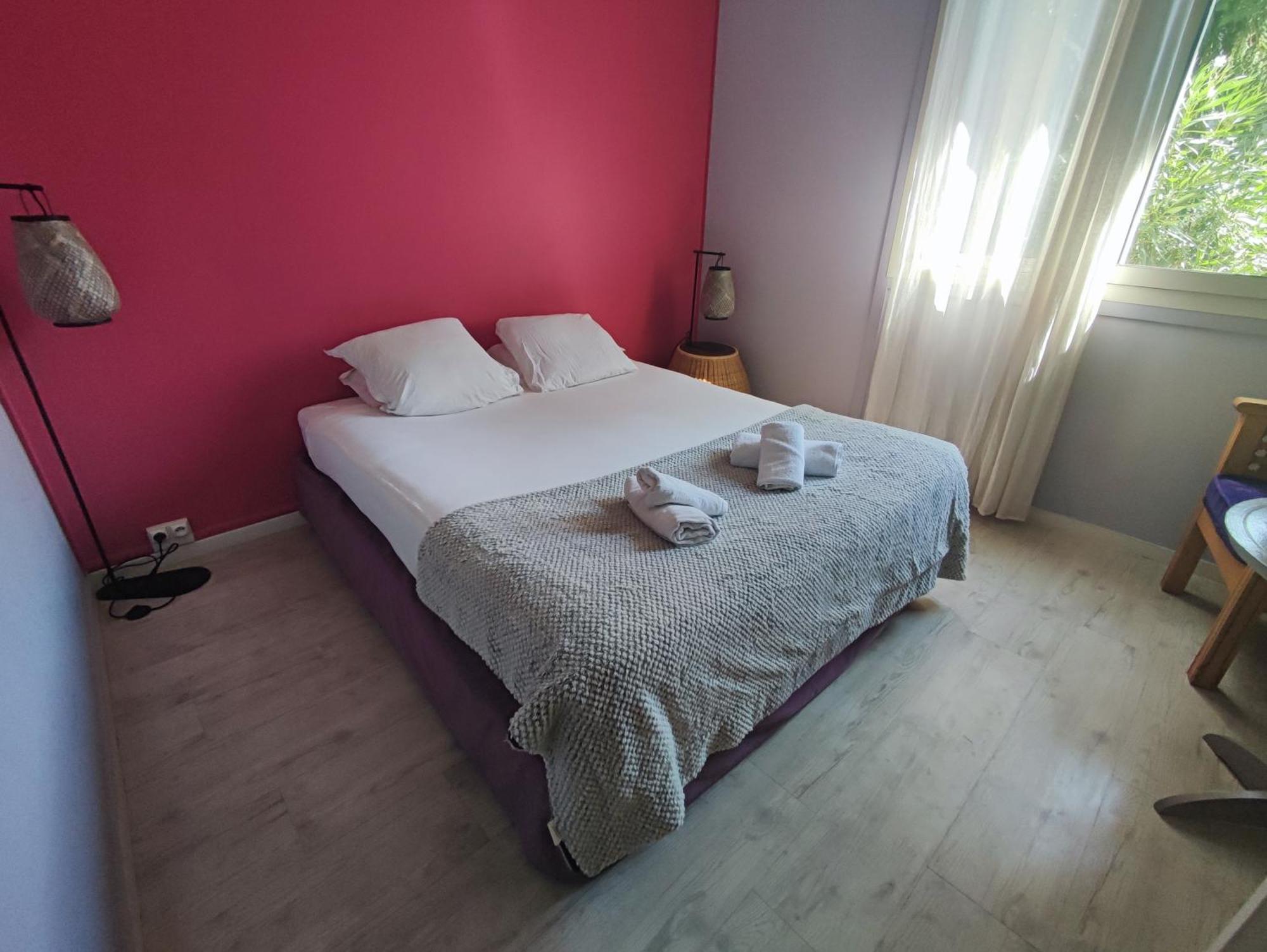 Hotel MOODz Pont-Eveque Zewnętrze zdjęcie