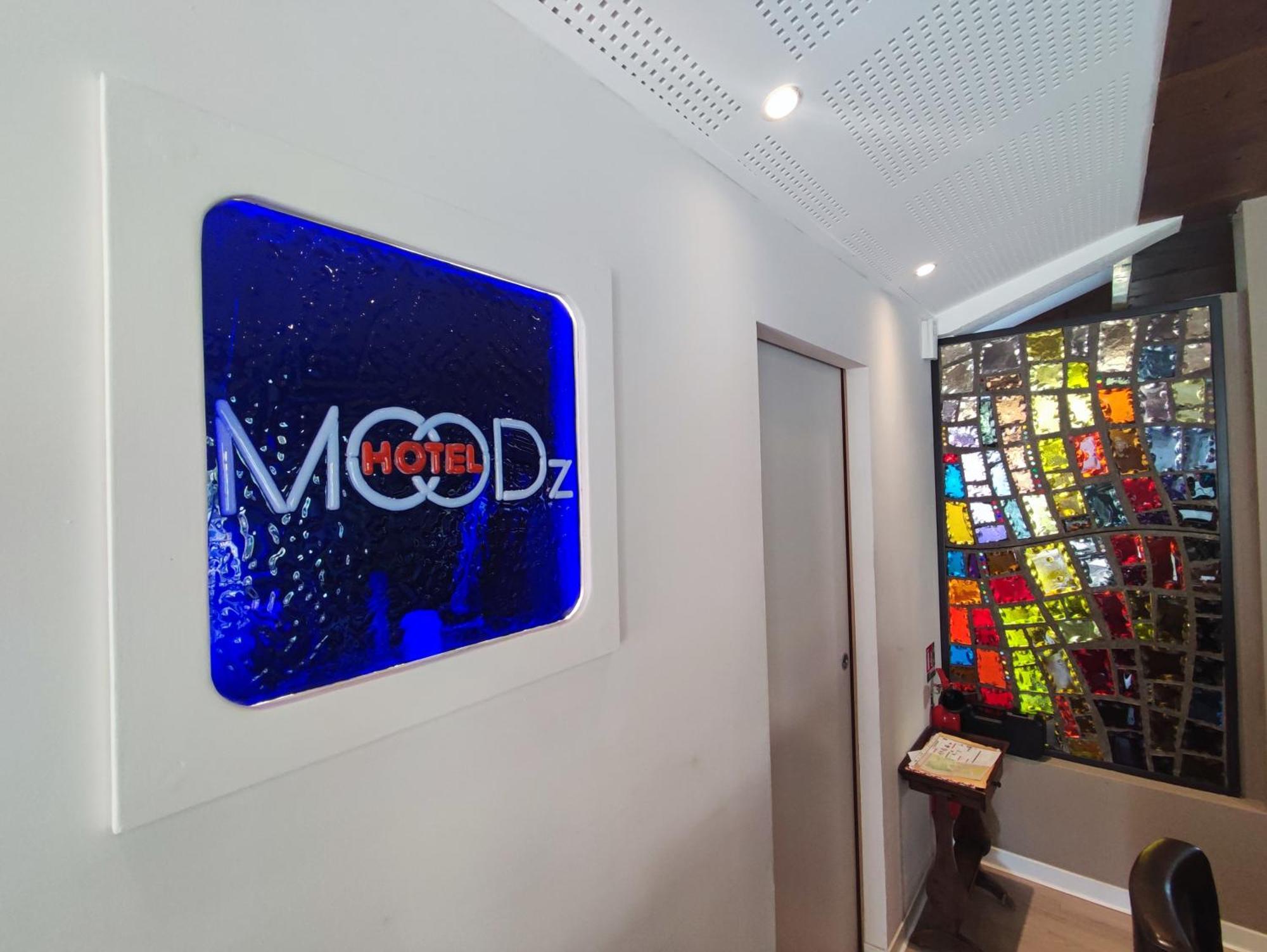 Hotel MOODz Pont-Eveque Zewnętrze zdjęcie