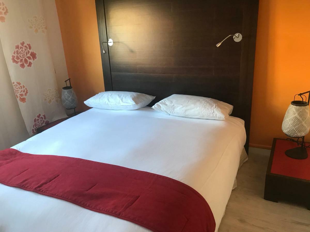 Hotel MOODz Pont-Eveque Zewnętrze zdjęcie